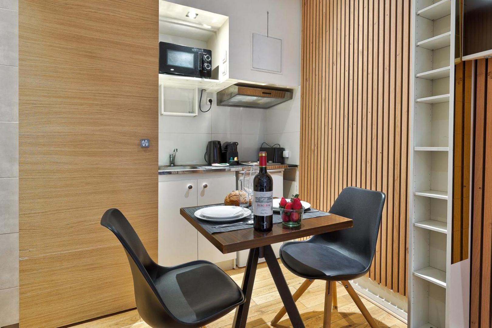 Tbs 329 - Charming In Apartment